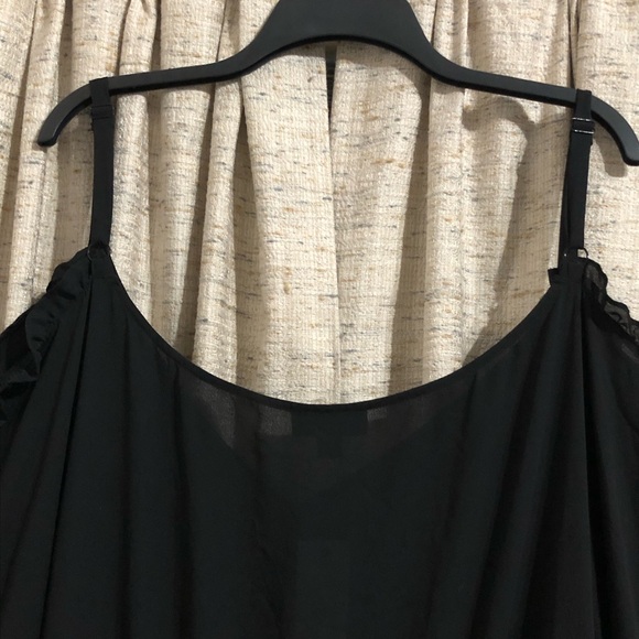 Bold Elements Woman Black Cold Shoulder Romper - 5X - Picture 12 of 13